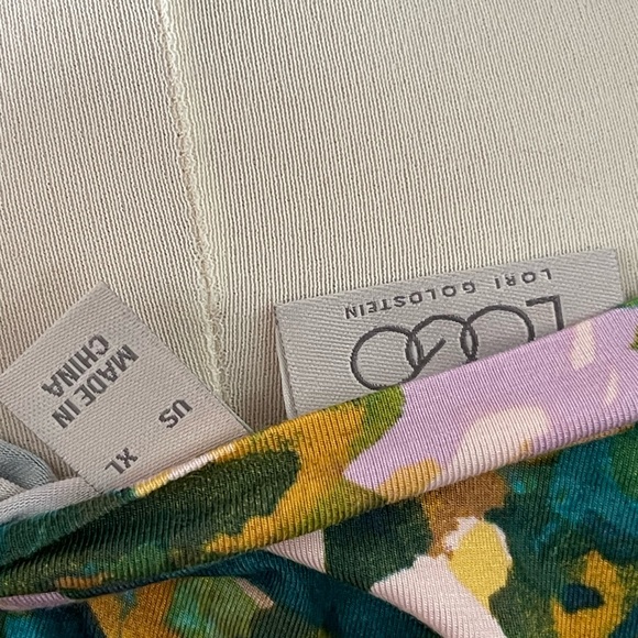 LOGO by Lori Goldstein Multicolor Abstract Blouse - Picture 6 of 7